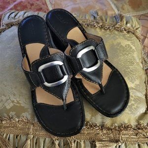 COPY - 👣
Born Leather Sandals